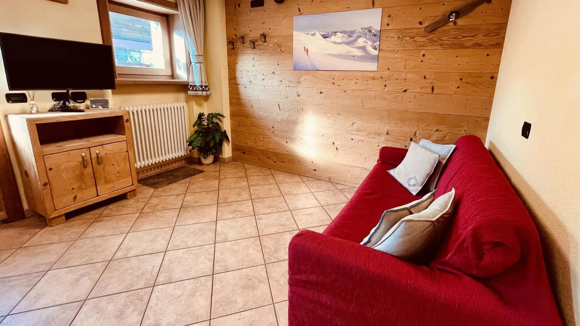 Chalet Nano Livigno 0*,  Italy